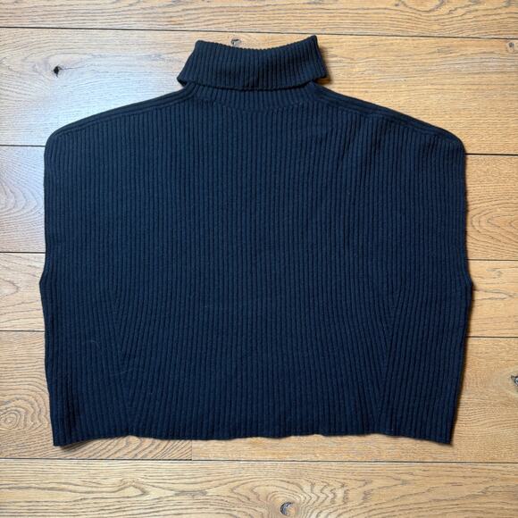 Johnstons of Elgin Cashmere Sweater M Sleeveless Turtleneck Tank Luxury Classic - Picture 2 of 9